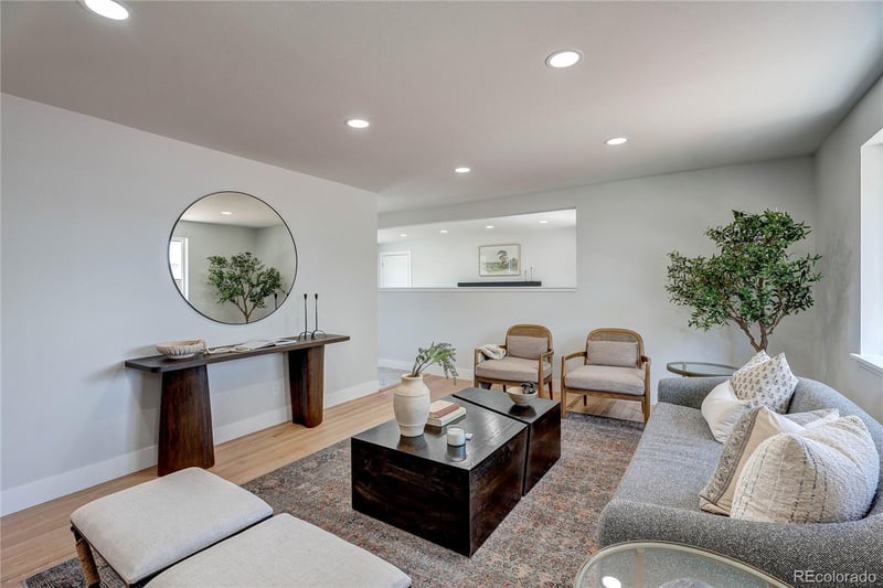 6579 Lincoln St, Centennial, CO 80121