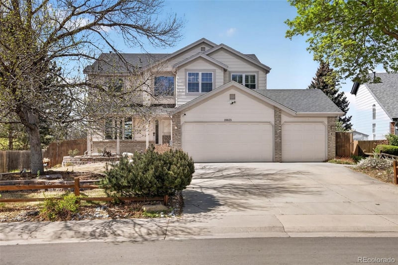 18825 Union Dr, Aurora, CO 80015