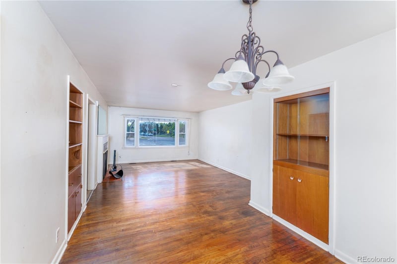 2818 Templeton Gap Rd, Colorado Springs, CO 80907