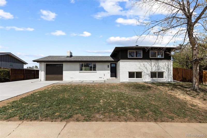 1423 103rd Pl, Northglenn, CO 80260