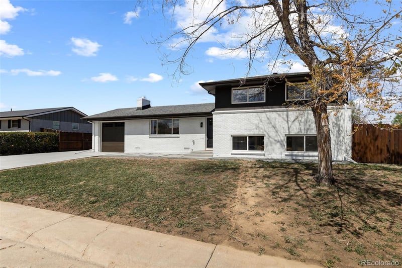1423 103rd Pl, Northglenn, CO 80260