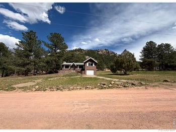 8 Estes Park Estates Dr, Lyons, CO 80540