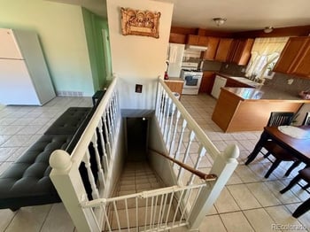 2077 Kingston St, Aurora, CO 80010