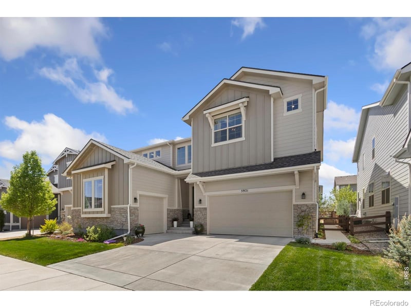5921 Medlar Pl, Fort Collins, CO 80528