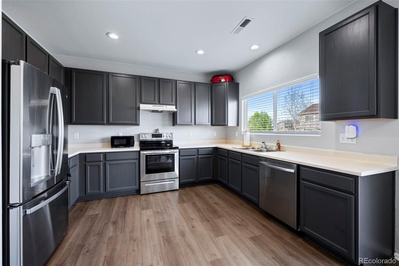 125 Brittany Ct, Dacono, CO 80514