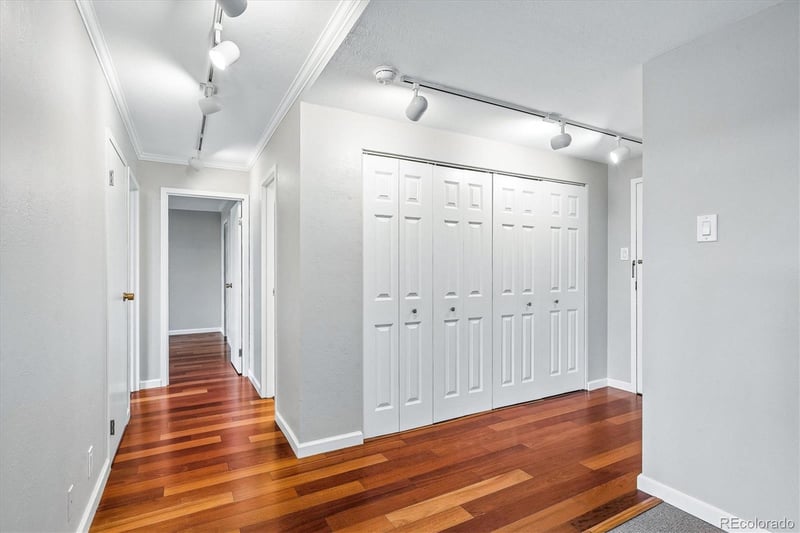 460 S Marion Pw #1001, Denver, CO 80209