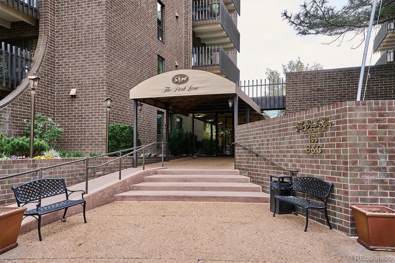 460 S Marion Pw #1001, Denver, CO 80209