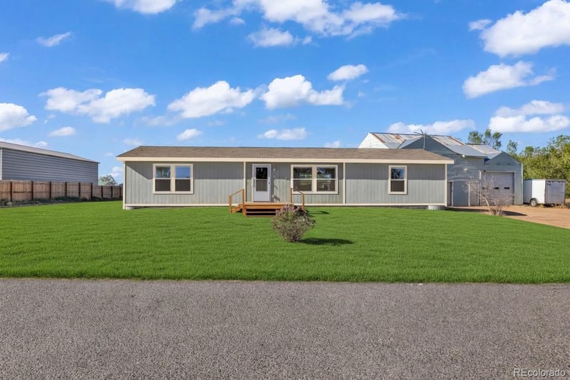 336 Lilac Cir, Lochbuie, CO 80603