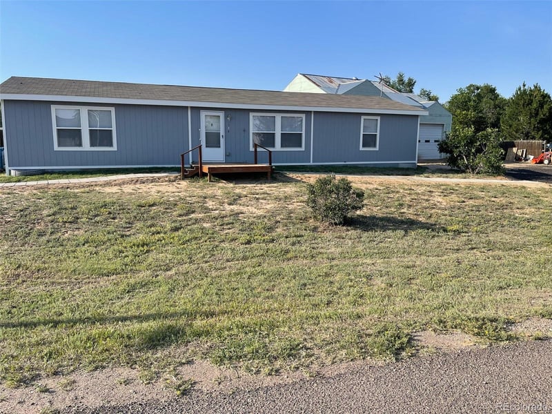 336 Lilac Cir, Lochbuie, CO 80603