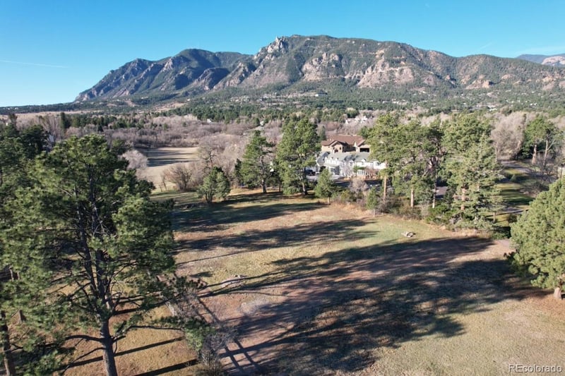 5 Cheyenne Mountain Blvd, Colorado Springs, CO 80906