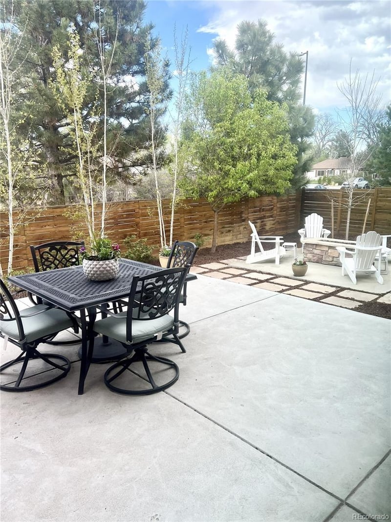 90 Niagara St, Denver, CO 80230