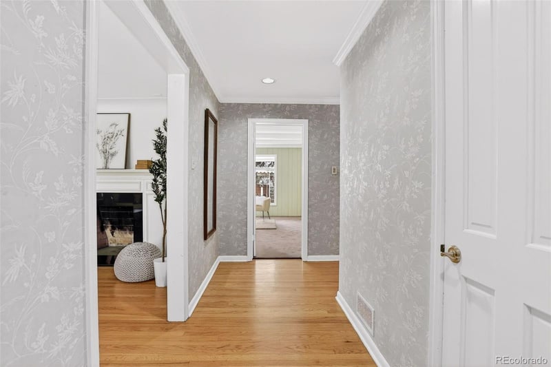 245 Locust Ln, Denver, CO 80220