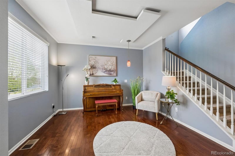 25980 E Davies Dr, Aurora, CO 80016