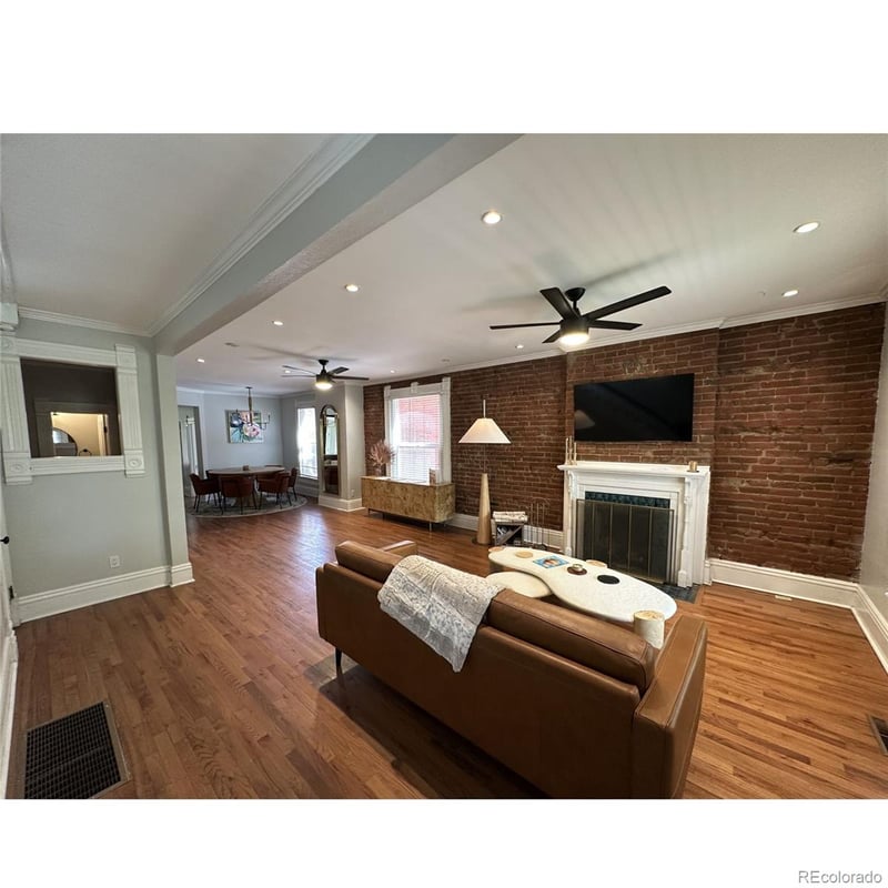 404 Grant St, Denver, CO 80209