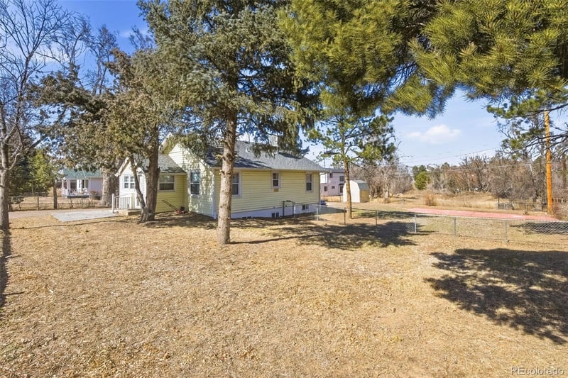 347 Rafferty Gardens Ave, Littleton, CO 80120