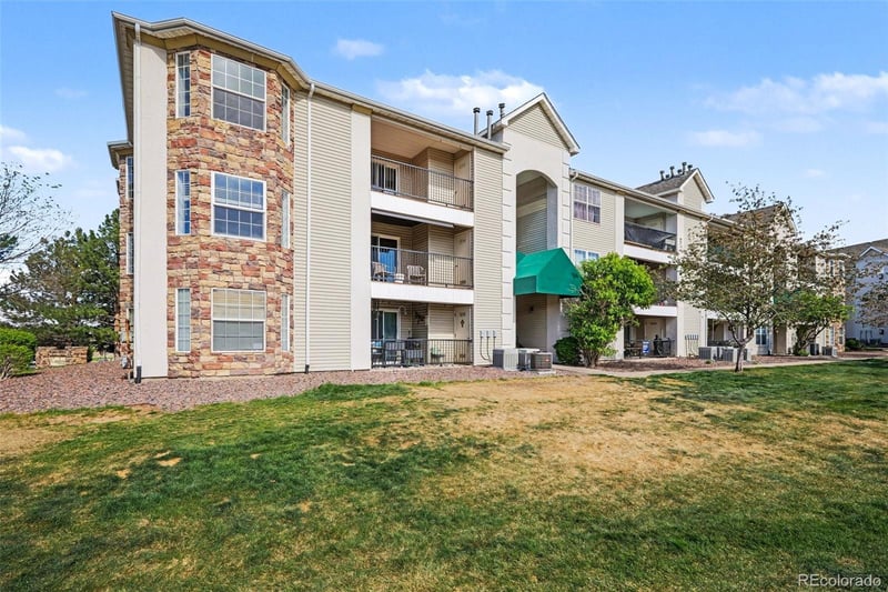 12304 Cross Dr #201, Littleton, CO 80127