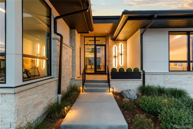 8111 Galileo Way, Littleton, CO 80125