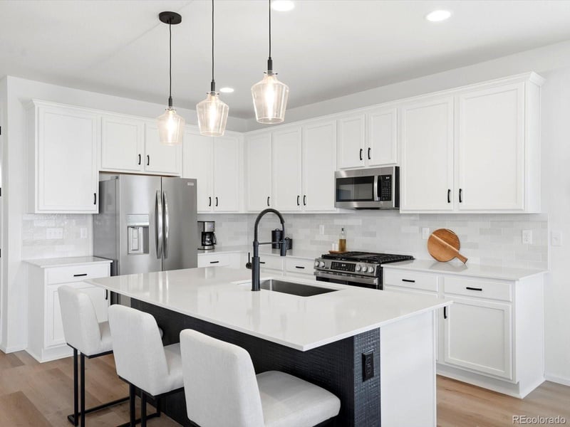 872 Goodrich Peak St, Erie, CO 80516