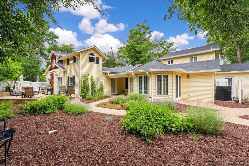 4896 Clarkson St, Englewood, CO 80113