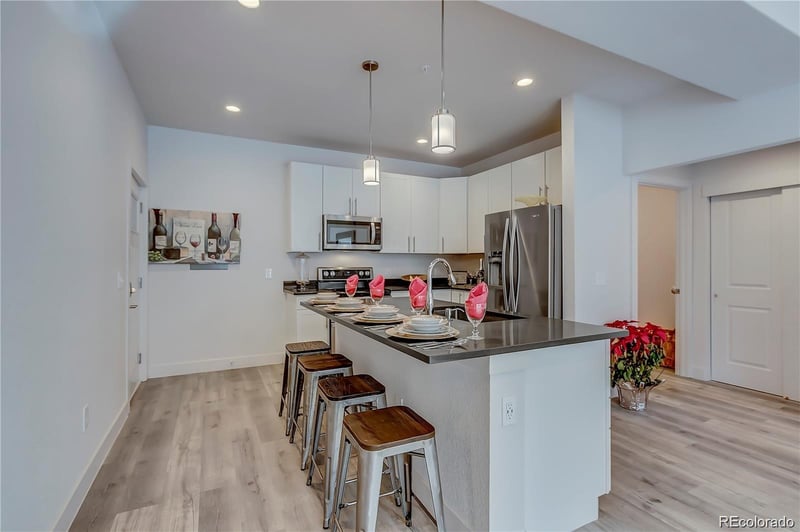 14916 Hampden Ave #102, Aurora, CO 80014