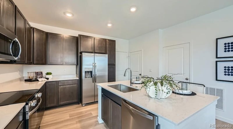 15588 Gilpin Ave, Parker, CO 80134