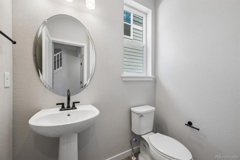 5784 N Indigo Rose St, Aurora, CO 80019