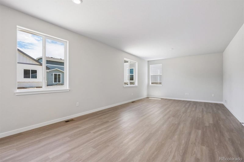 5784 N Indigo Rose St, Aurora, CO 80019