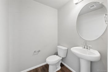 6381 Malaya St, Aurora, CO 80019