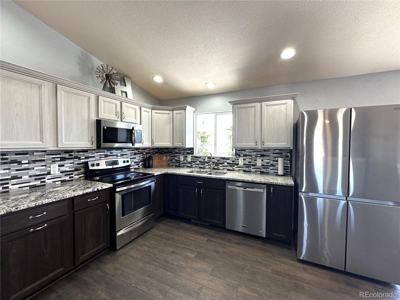 692 Aguilar Dr, Pueblo West, CO 81007