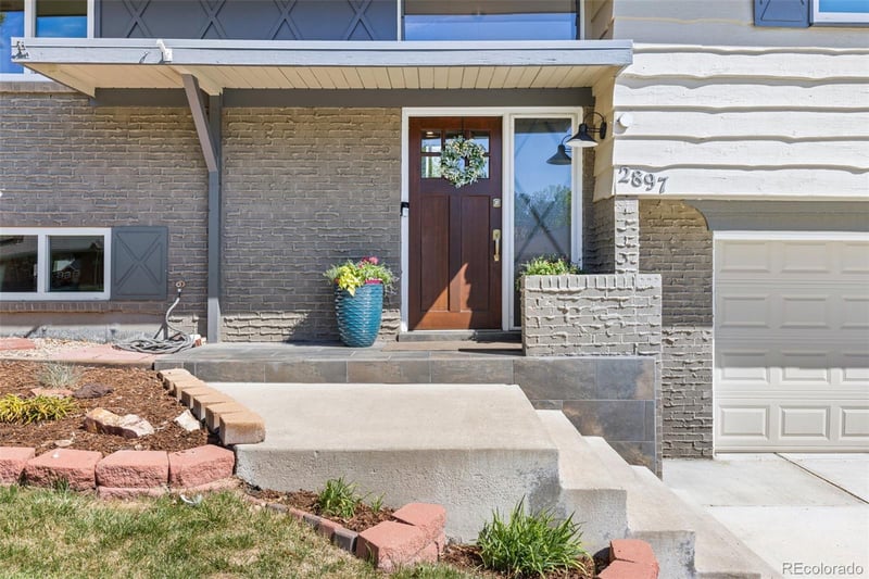 2897 Robb Cir, Lakewood, CO 80215