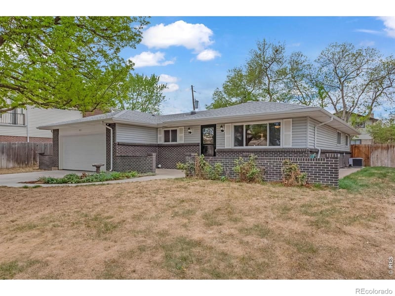 991 Holland Ct, Lakewood, CO 80226