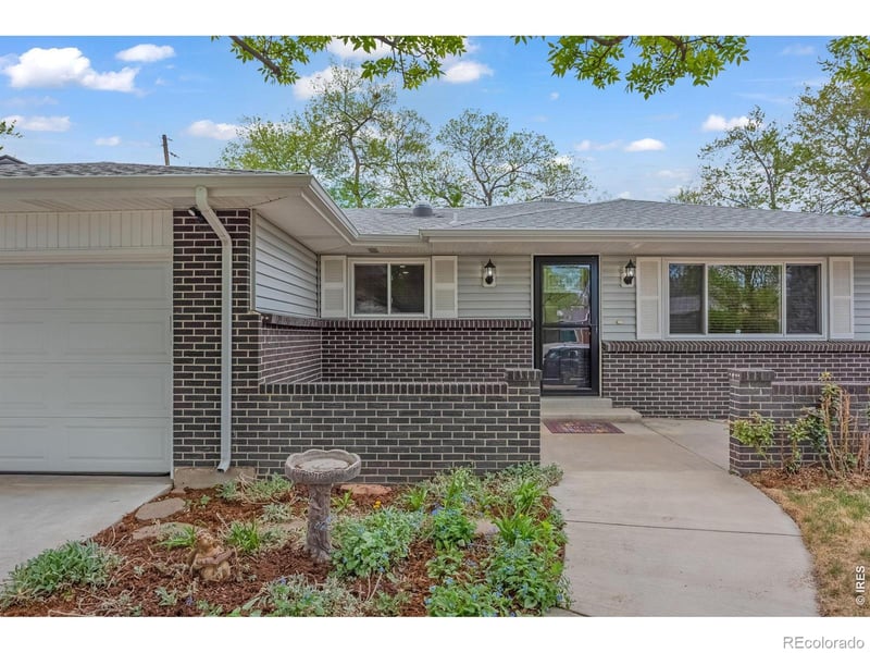 991 Holland Ct, Lakewood, CO 80226