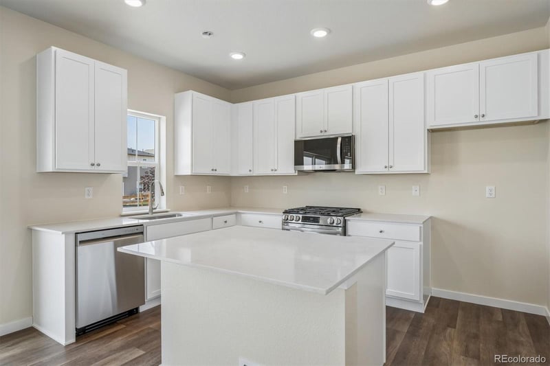 9363 Danube St, Commerce City, CO 80022