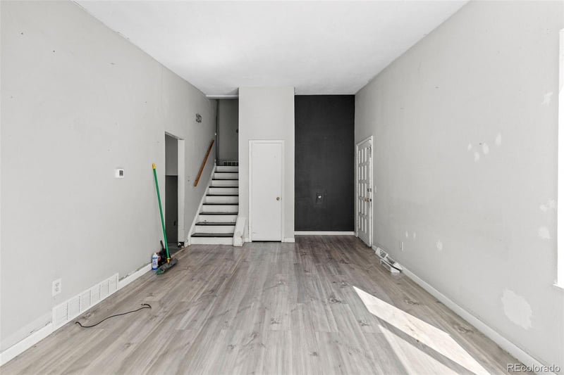 4691 Lewiston Way, Aurora, CO 80015