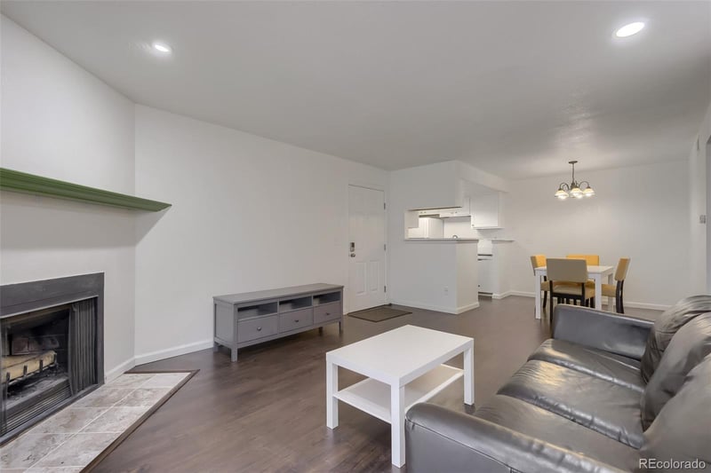 10273 Peakview Ave #D104, Englewood, CO 80111