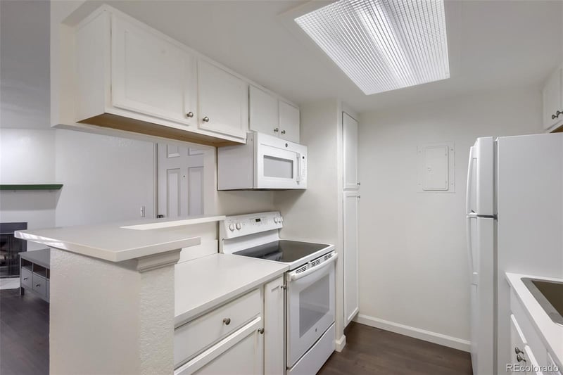 10273 Peakview Ave #D104, Englewood, CO 80111