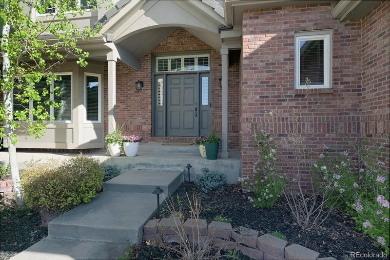 9521 E Maplewood Cir, Greenwood Village, CO 80111