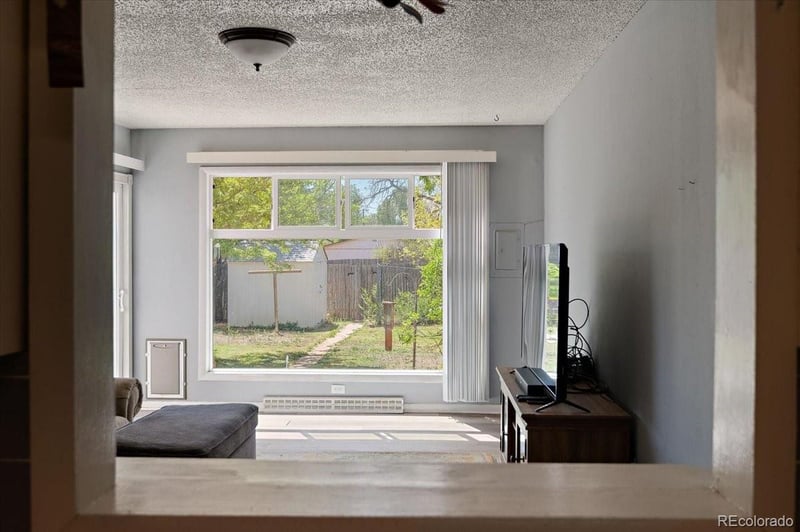 920 Central Ct, Pueblo, CO 81003