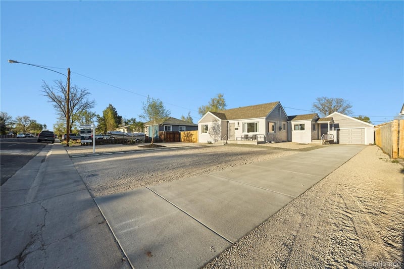 698 2nd Ave, Brighton, CO 80601