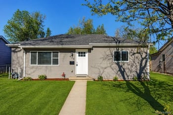 825 Havana St, Aurora, CO 80010