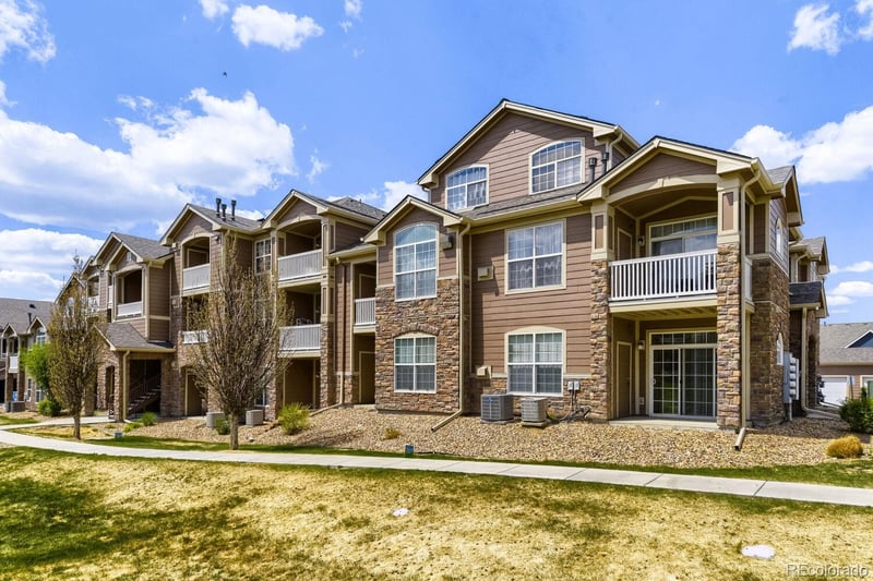 7440 Blackhawk St #202, Englewood, CO 80112