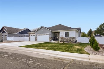 1120 5th St, Johnstown, CO 80534