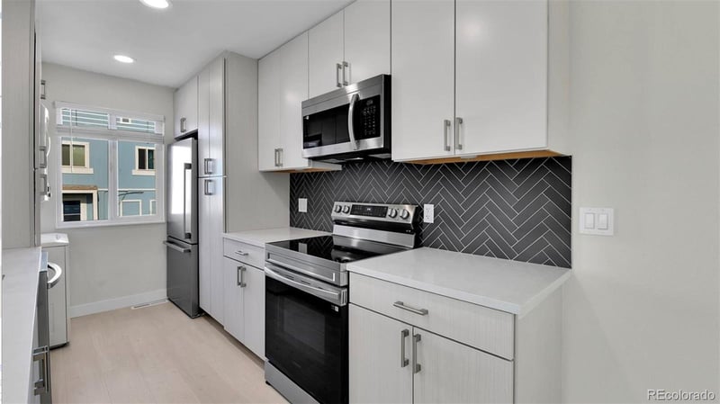 7917 Chase Cir #160, Arvada, CO 80003