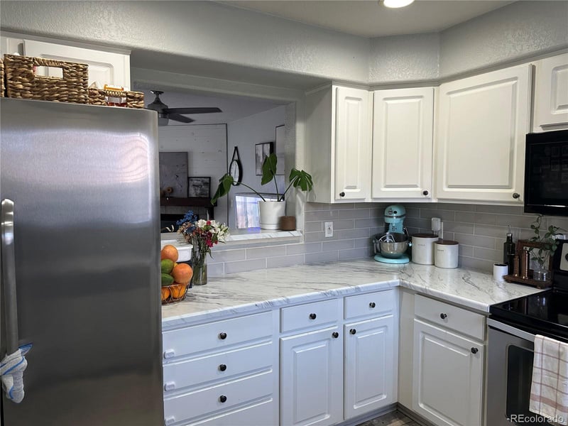 15688 Mexico Ave, Aurora, CO 80017