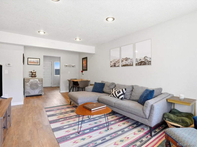 1527 S Owens St #12, Denver, CO 80232