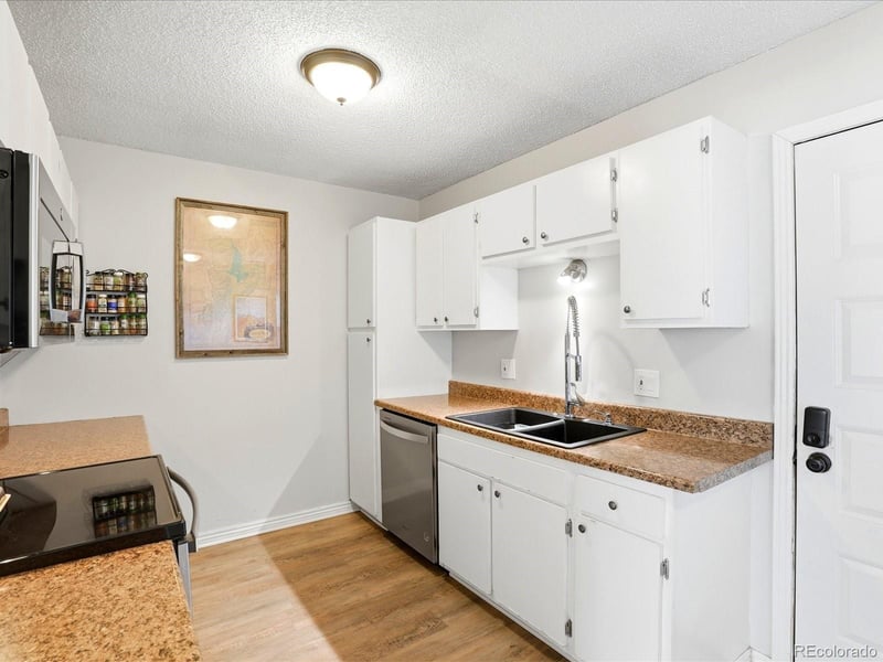 1527 S Owens St #12, Denver, CO 80232