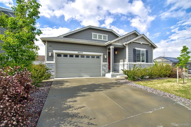 24777 Alamo Pl, Aurora, CO 80016