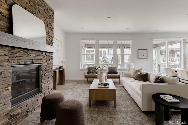 8571 Riviera Ct, Aurora, CO 80016