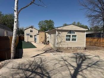 231 Elm St, Lochbuie, CO 80603