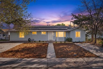 730 Newark St, Aurora, CO 80010